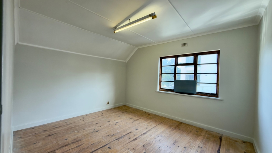 To Let Commercial Property for Rent in Somerset West Western Cape